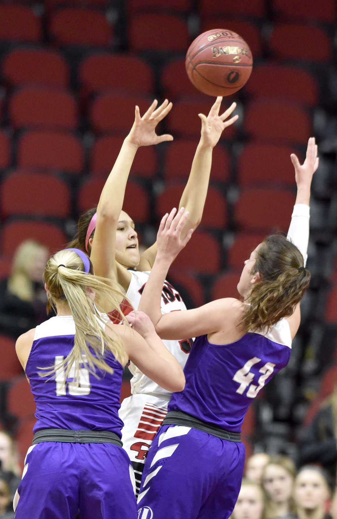 Cedar Falls vs Indianola state basketball